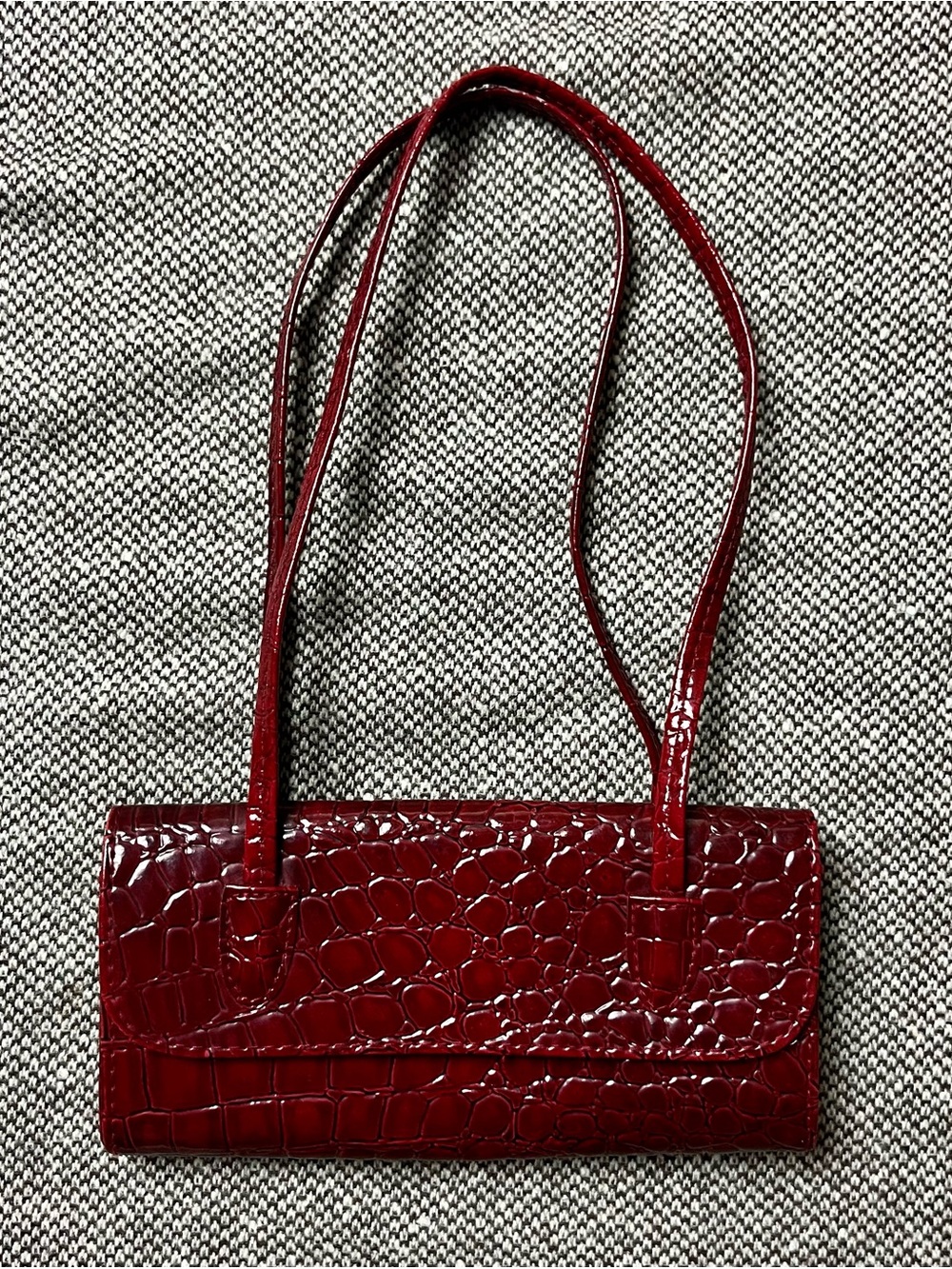 Vintage Y2K Burgundy Faux Croc Patent Shoulder Bag Long Wallet Purse Red